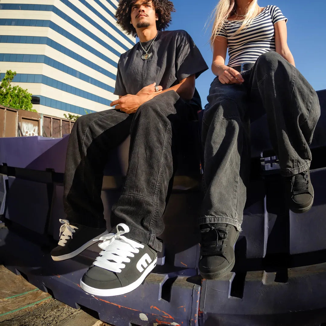 Black/White Chunky Skate Shoes Kingpin 2K | etnies Official etnies Skate Original Sustainability Gear