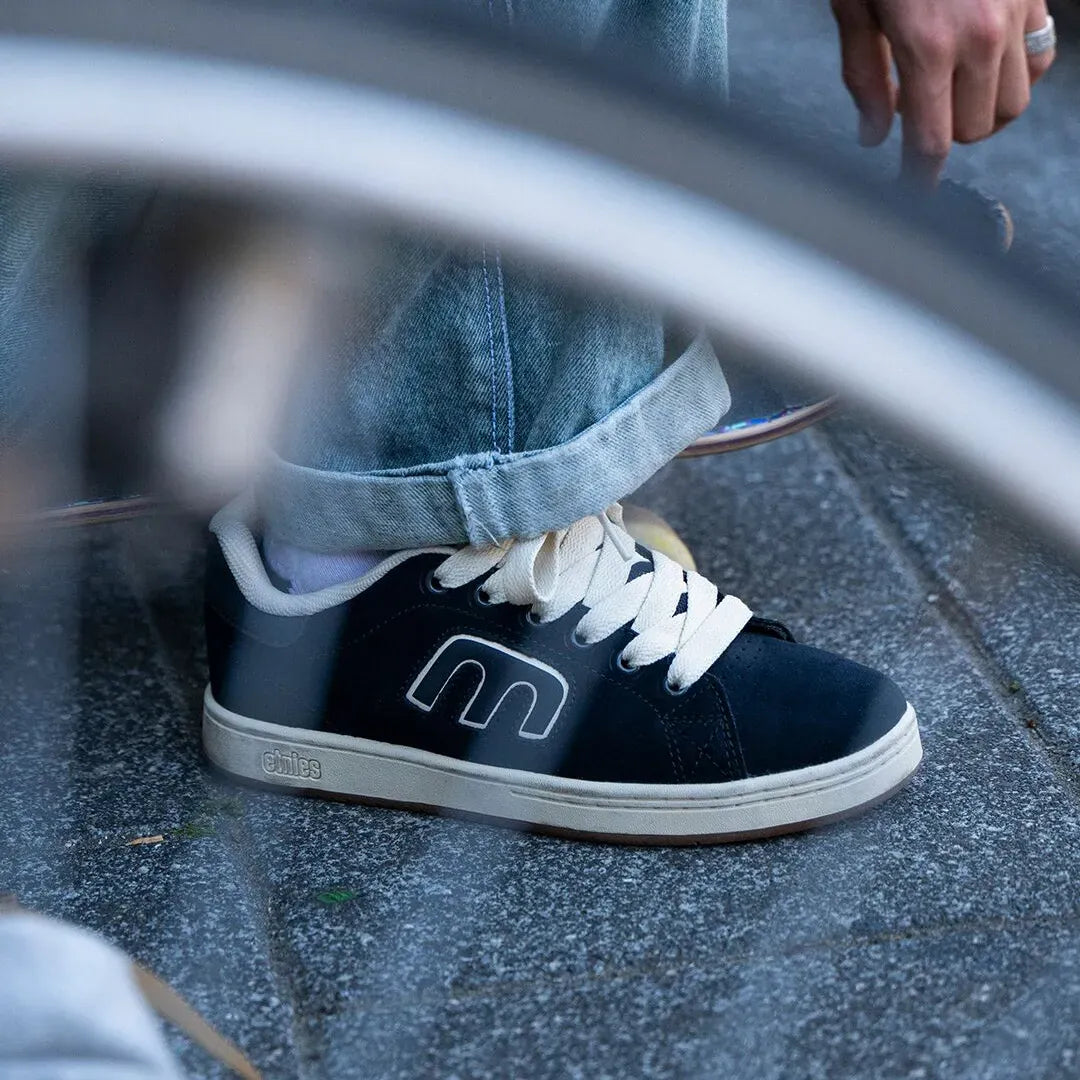Callicut Navy Tan Low - Top Skate Shoe | etnies Official Low-Top Shoe Etnies Skate Original Sustainability Gear