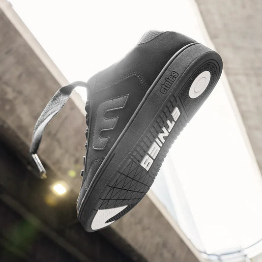 Kingpin 2K skate shoes - men's shoes | etnies Official Etnies Skate Original Sustainability Gear