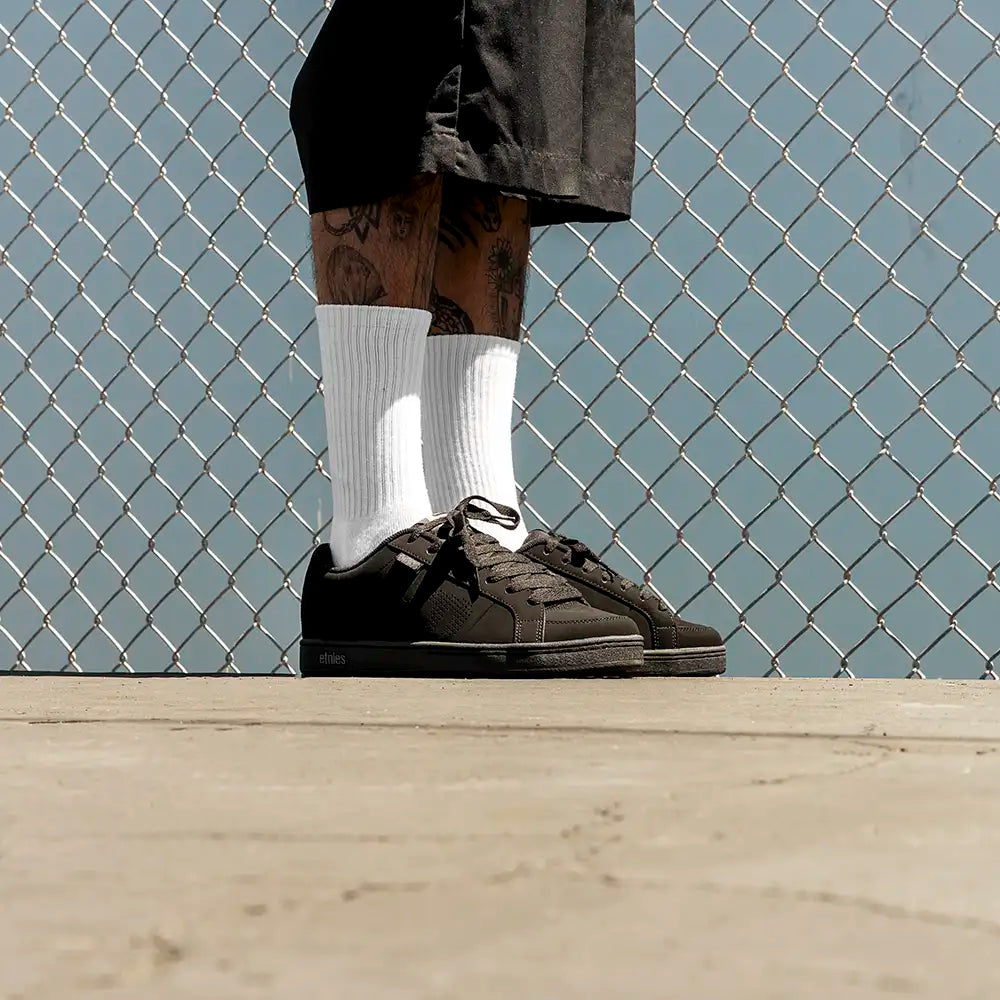 Kingpin black - skate shoes | etnies Official Low-Top Shoe Etnies Skate Original Sustainability Gear