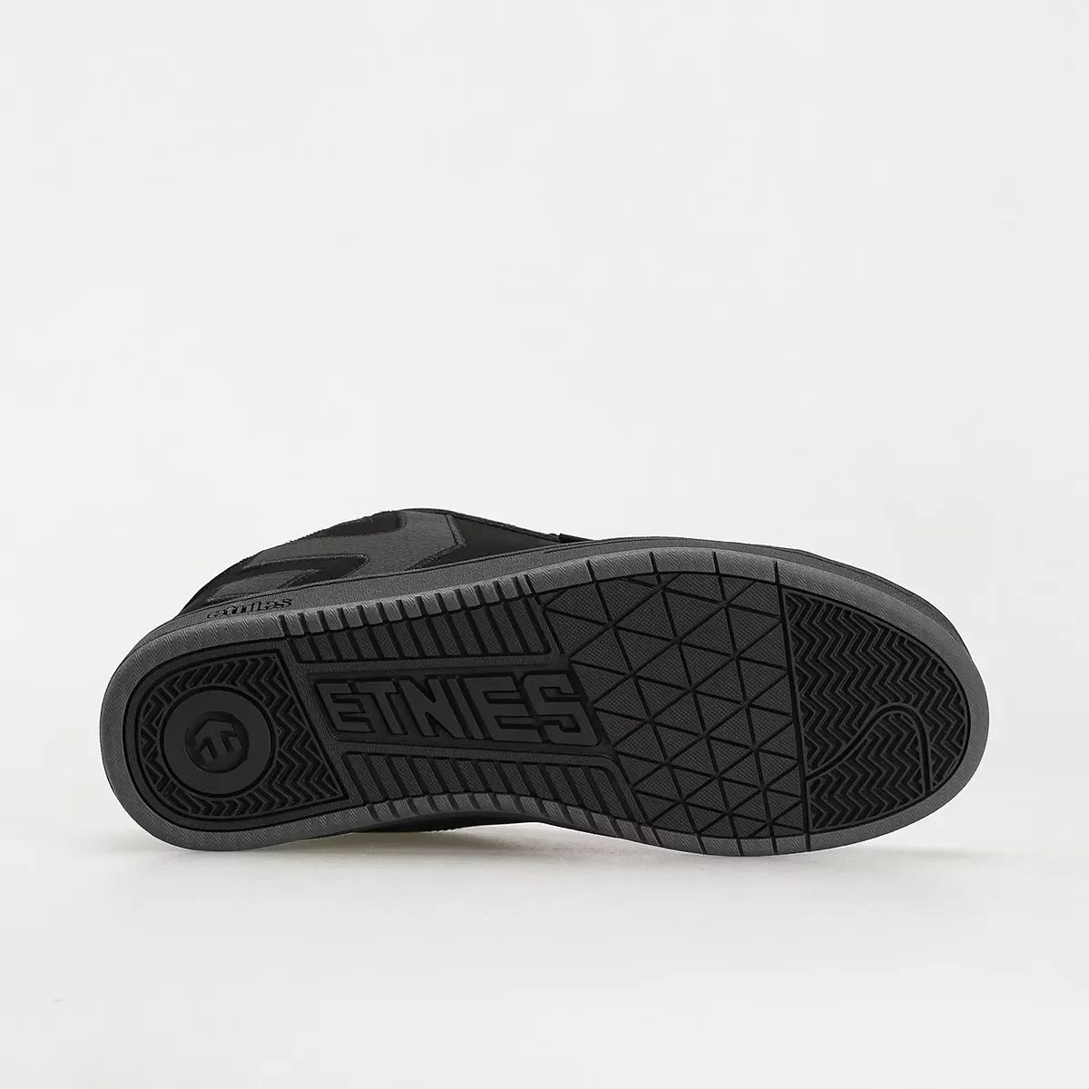 Fader black dirty wash - skate shoes | etnies Official Low-Top Shoe Etnies Skate Original Sustainability Gear