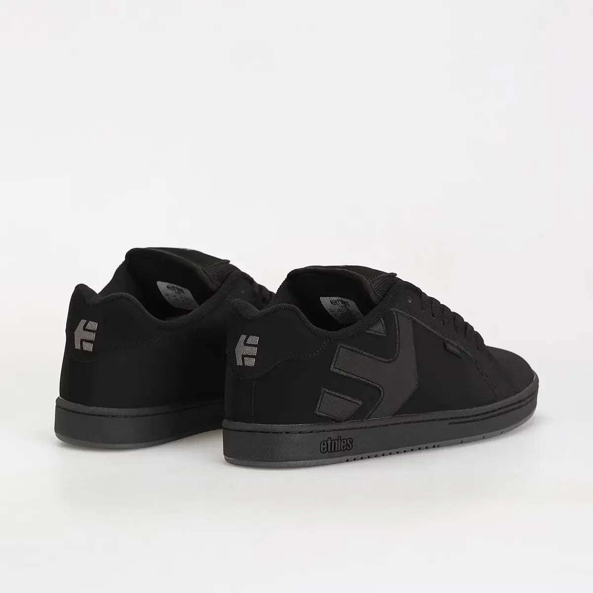 Fader black dirty wash - skate shoes | etnies Official Low-Top Shoe Etnies Skate Original Sustainability Gear