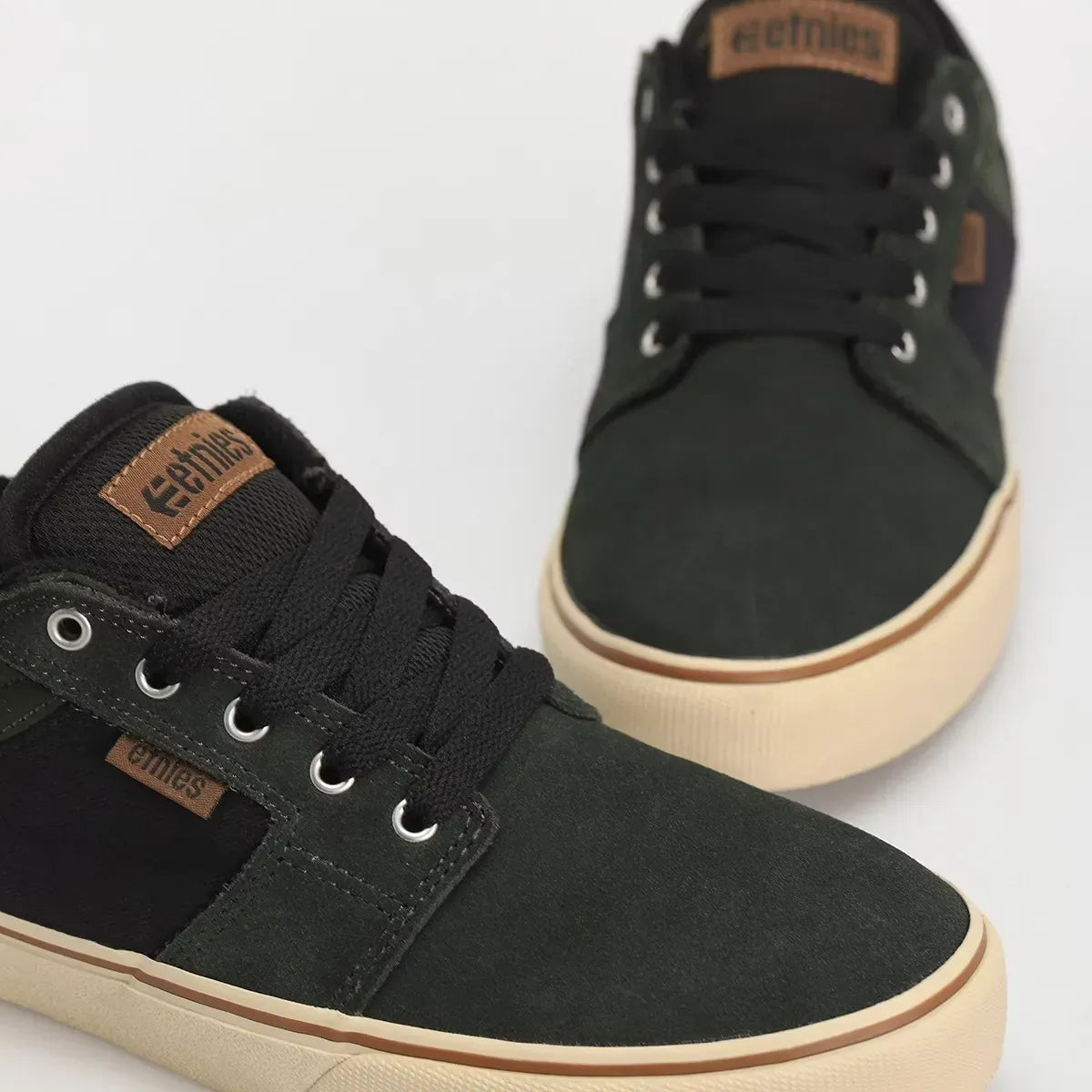 Barge Ls green/black - skate shoes | etnies Official Low-Top Vulcanized Etnies Skate Original Sustainability Gear