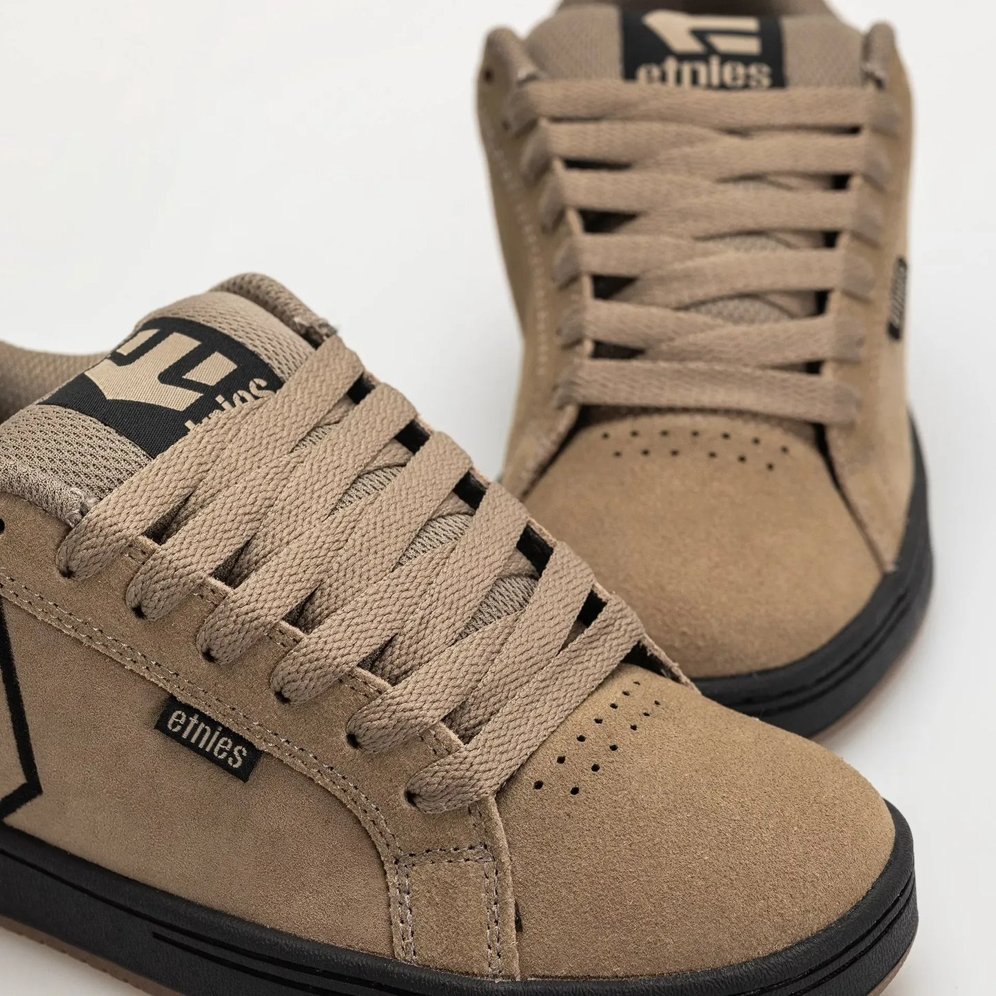 Fader Low - Top Shoe Tan Black  | etnies Official Low-Top Shoe Etnies Skate Original Sustainability Gear