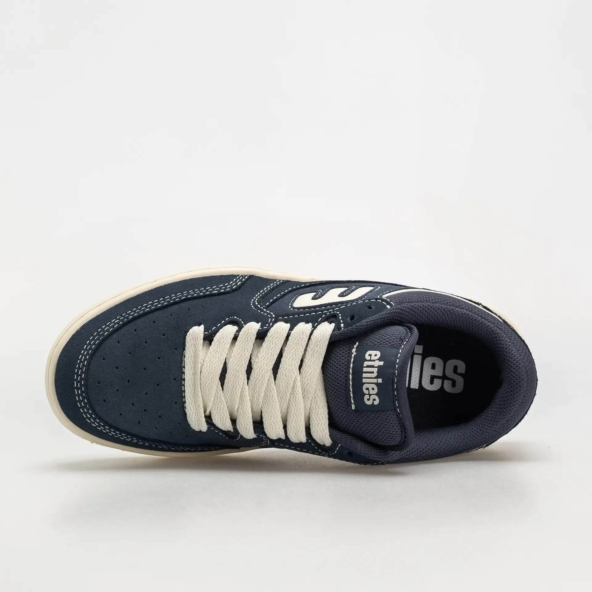 Loot Navy White Low - Top Skate Shoe | etnies Official Low-Top Shoe Etnies Skate Original Sustainability Gear