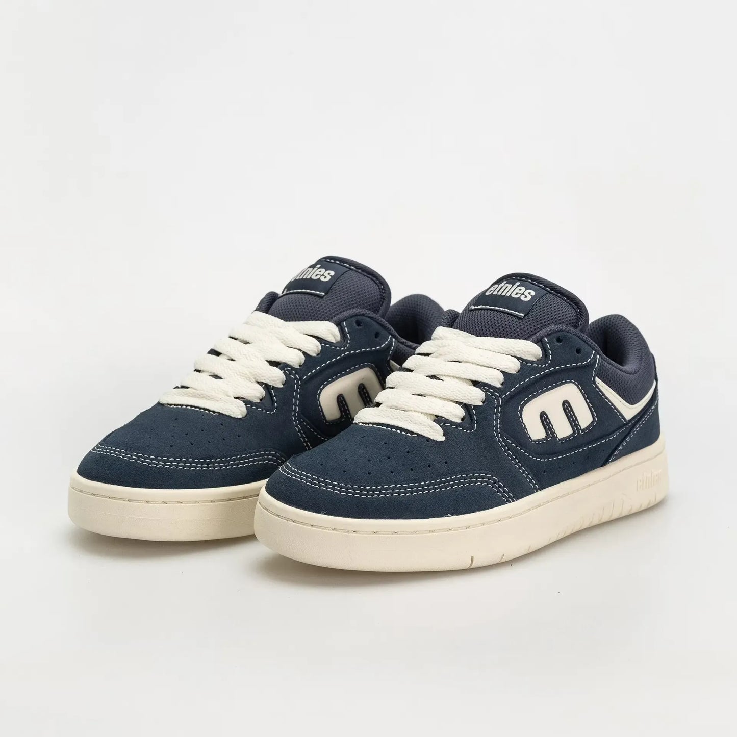 Loot Navy White Low - Top Skate Shoe | etnies Official Low-Top Shoe Etnies Skate Original Sustainability Gear