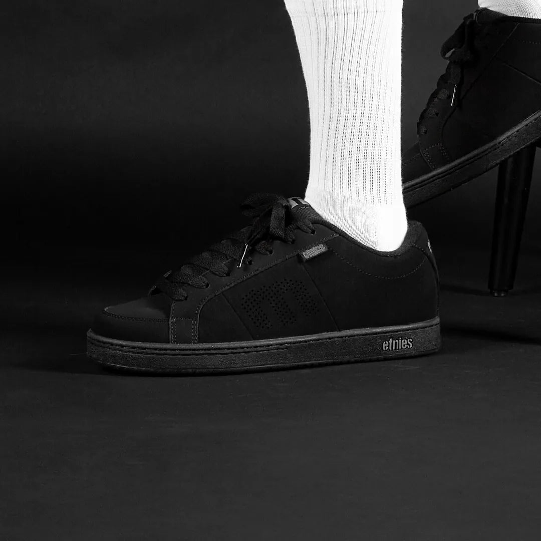 Kingpin black/dirty wash - skate shoes | etnies Official etnies Skate Original Sustainability Gear