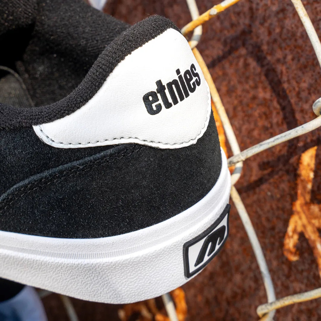 Black Vulcanized Skate Shoes – Locut Vulc | etnies Official etnies Skate Original Sustainability Gear