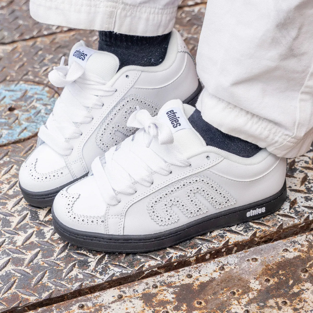 White Chunky Suede Skate Shoes – Kingpin | etnies Official etnies Skate Original Sustainability Gear