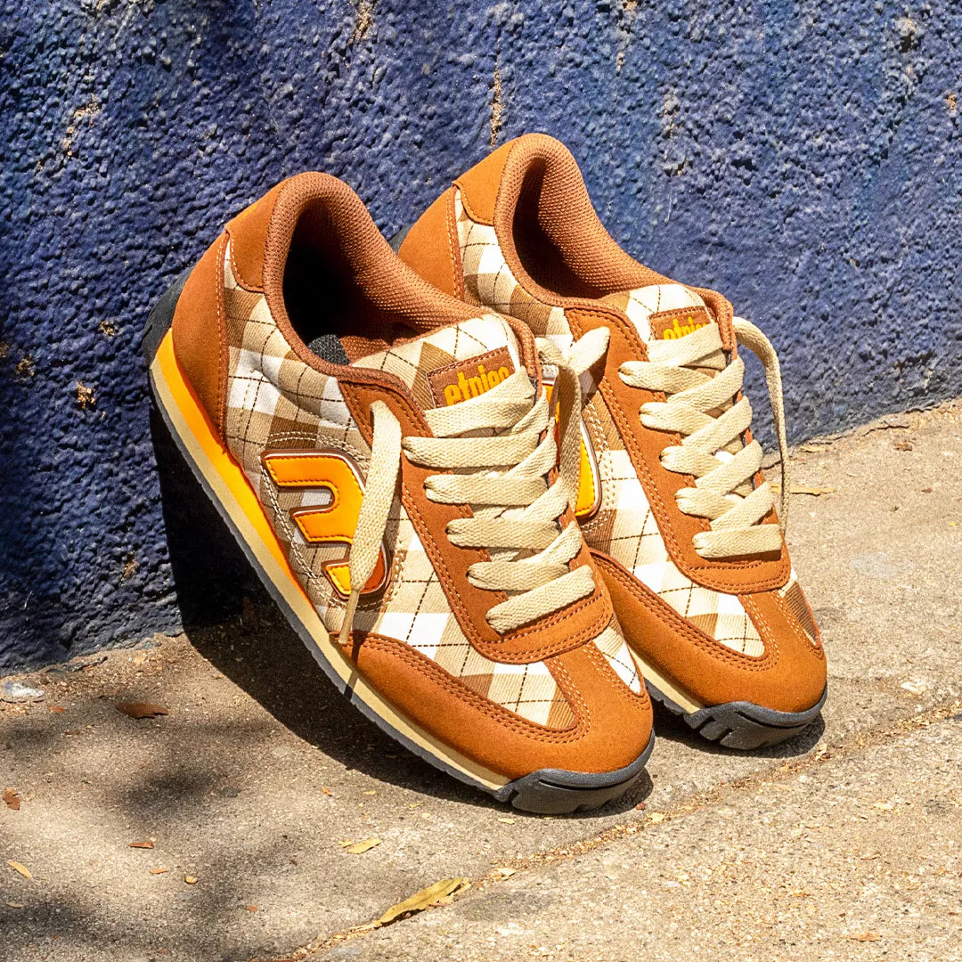 Brown Suede Low-Top Skate Shoes – Locut 2K | etnies Official etnies Skate Original Sustainability Gear