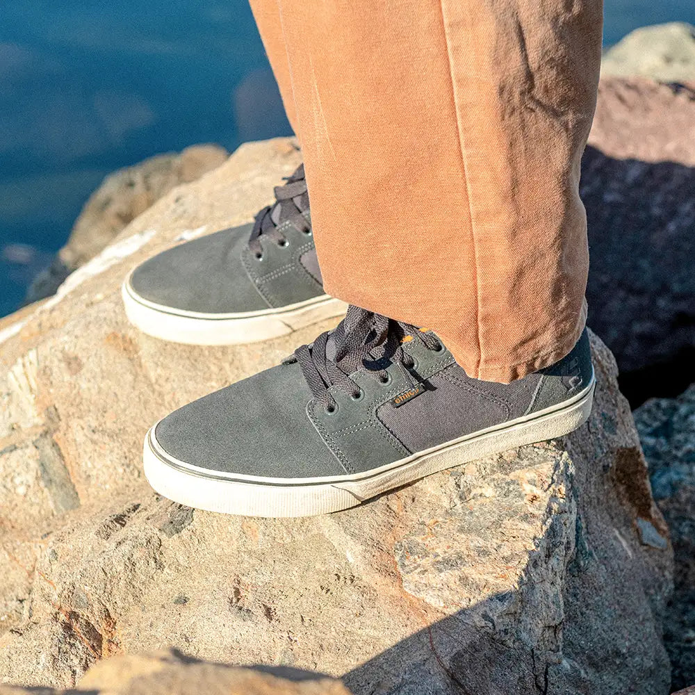 Barge LS White Navy Low - Top Vulcanized | etnies Official Low-Top Vulcanized Etnies Skate Original Sustainability Gear