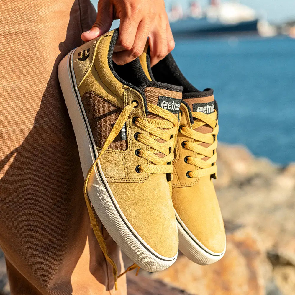 Barge Ls white/green/gum - skate shoes | etnies Official Low-Top Vulcanized Etnies Skate Original Sustainability Gear