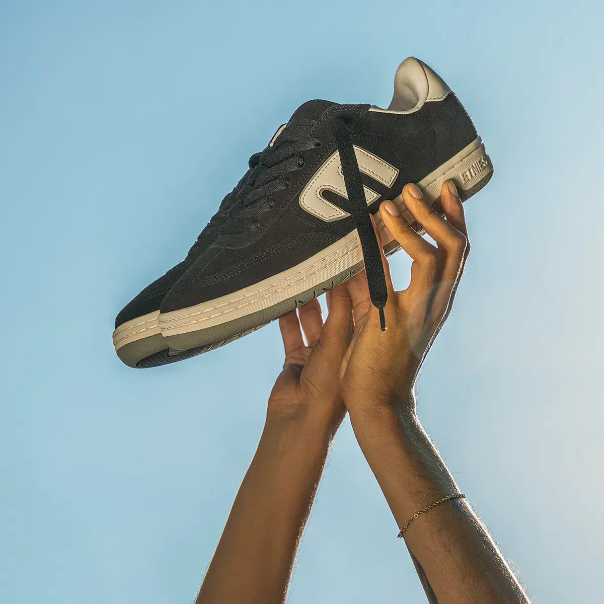 Locut black/white/gum - skate shoes | etnies Official Low-Top Shoe Etnies Skate Original Sustainability Gear