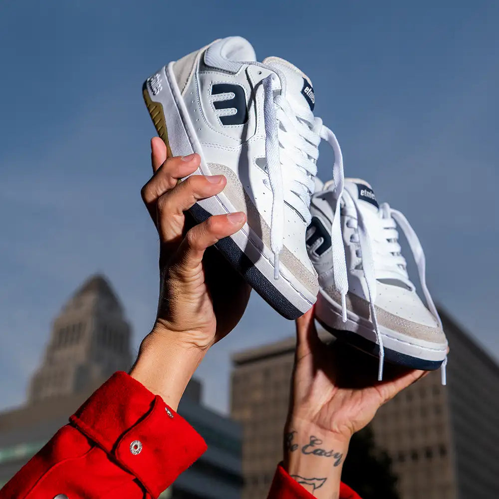 Loot white/navy - skate shoes | etnies Official Low-Top Shoe Etnies Skate Original Sustainability Gear