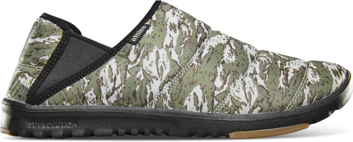 Etnies top camo shoes